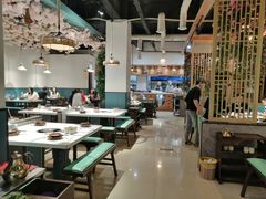 大堂-贵府酸汤牛肉火锅·贵州老字号(飞山街店)
