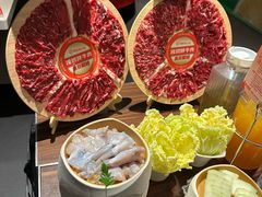 -海底捞火锅鲜切牛肉主题店(长寿路店)
