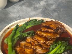 咸蛋黄红烧肉-肴约·花园式餐厅(湖里店)