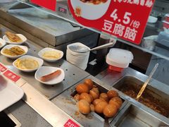 -南城香·饭香串香馄饨香(青年路店)