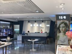 -宏宇眼镜蔡司依视路折扣店(兆佳眼镜城店)