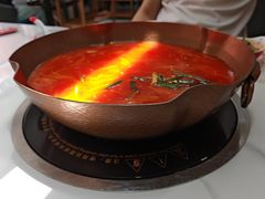 -毛辣果·贵州红酸汤牛肉火锅(西单店)