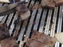 -臻牛烤肉