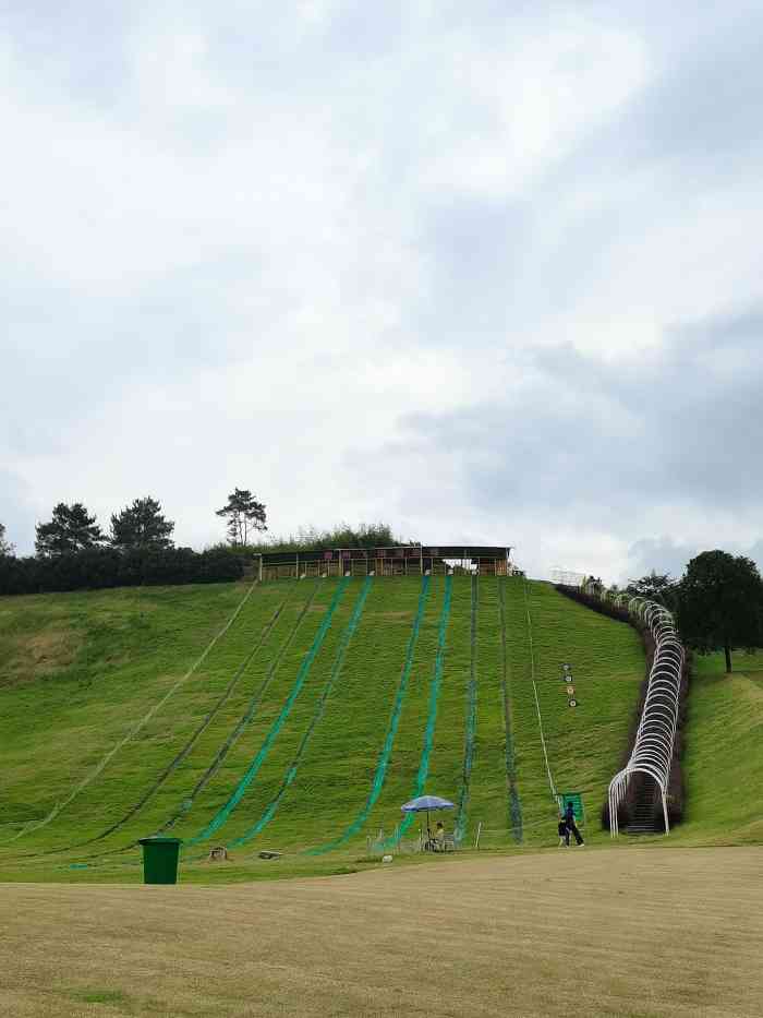 衢州飞鸿滑草场
