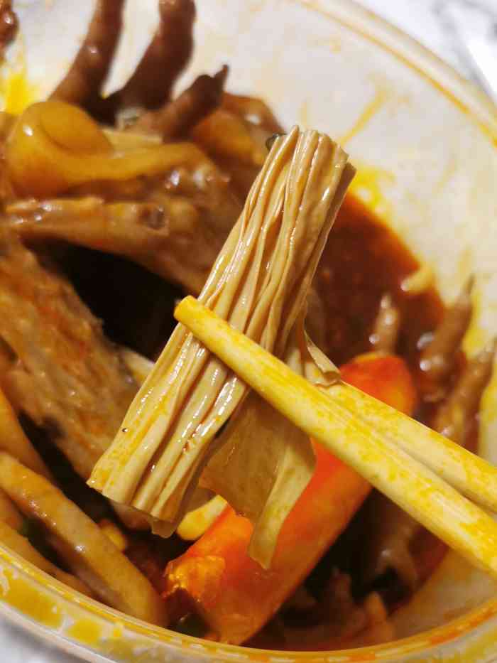 啦啦啦啦～辣辣辣辣～ 吃完你只能说这个 最早做卤味的,现在做辣卤现