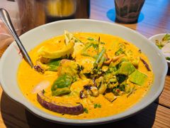 -大头虾越式风味餐厅(光明广场店)