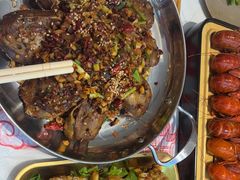 -肥肥虾庄·金牌油焖大虾(汉口城市广场店)