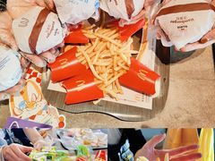 -麦当劳(展览路店)