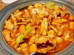 黑松露牛肝菌焖牛蛙-云海肴云南菜(浦江欢乐颂店)