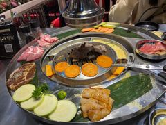 -哈哈碳都·牛肋条无限自助烤肉(台江万达店)