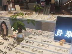-罗伯特眼镜·蔡司官方授权(前海桂湾店)
