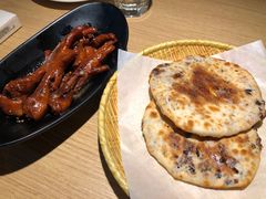 连骨头都不剩的鸡爪-佬肥猫(周浦万达店)