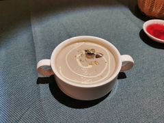 松子奶香蘑菇汤-俄士厨房(万松园店)