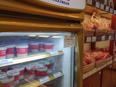 冰激凌-红宝石·鲜奶小方(莘庄龙之梦店)