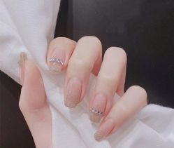 -花奈子日式美甲美睫