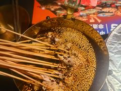 -何师烧烤Pro ·江湖川菜·小龙虾·精酿啤酒(太古里旗舰店)