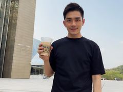 浓郁咖啡拿铁-星巴克(深圳音乐厅店)