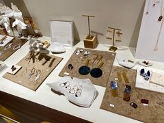 -LADY FAFA(巨鹿路陕西南路路口店)