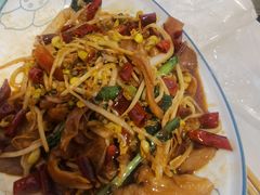 -嗨辣小聚·盘锦河蟹·海鲜烧烤龙虾(盘锦十年好店)