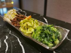 -山川小町·极番烧肉(新地假日广场店)