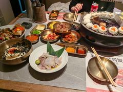-草家酱蟹炭火烤肉店(珲春南路一店)