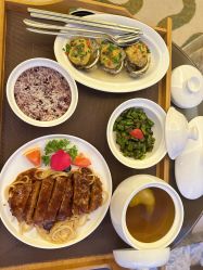 -臻康乃馨月子中心(集美店)