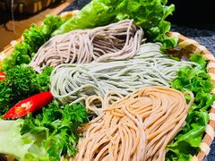 三色面-湊湊火锅·茶憩(南京东路悦荟店)