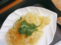 金瓜拌海蜇-阿姨食堂