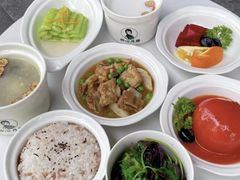 -臻爱住家月嫂育儿嫂(万达店)