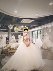 -艾米丽婚纱礼服