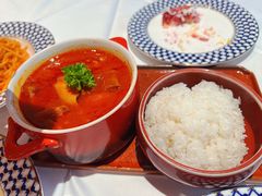 罐焖牛肉配米饭-哈拉硕俄式西餐
