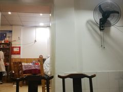 -洪霞餐馆