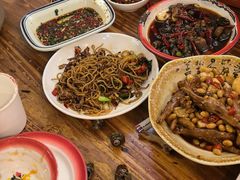 -冶建镜子·老南昌大排档·江西虾王(总店)