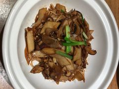 菌菇小炒皇-西北45°(世茂广场店)
