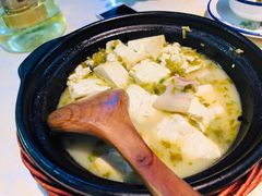 黄山老豆腐炖土咸肉-魏铭鱼头捞饭(嘉善店)