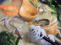 -蒙小妹骨汤饭.米线(新光路店)