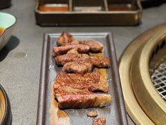 -铭牛烧肉·和牛海鲜自助(高新月牙湖店)