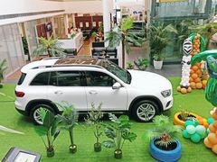 -珠海仁孚奔驰4S店(上冲店)