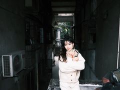 -白象居