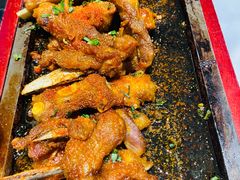 -红鼎豆捞·非遗鲍皇汤火锅(宝丰路店)