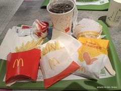 -麦当劳(徐汇漕溪北路百脑汇店)
