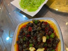 -潜江油焖大虾·小龙虾10年老店(清泉路店)