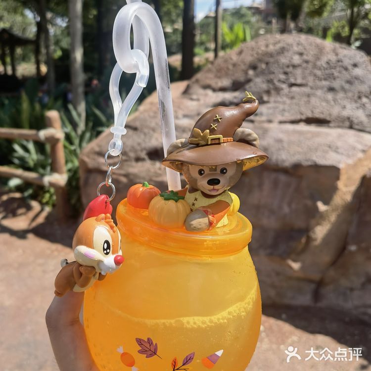 分享上海迪士尼的美食🍴不用排队的火鸡腿知道在哪买吗？