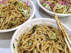 -黑八私房老北京炸酱面