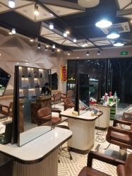 -PE SALON