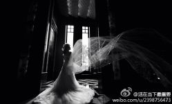 黑白经典色调-上海彩妆秀摄影设计有限公司