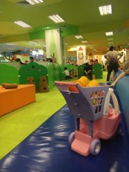 -莫莉幻想儿童乐园(武汉金银潭永旺店)