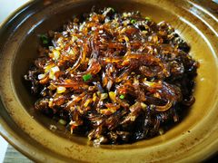 -有红鸡毛店·川菜(建设路店)