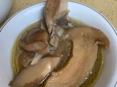 -东巴谷野生菌火锅餐厅