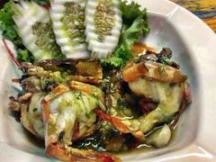 -J Daeng Seafood